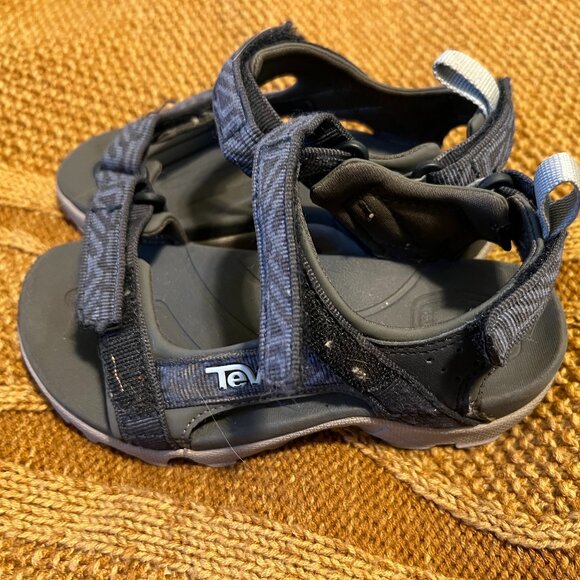 Teva Sandal Kids Size 12 - Picture 2 of 4